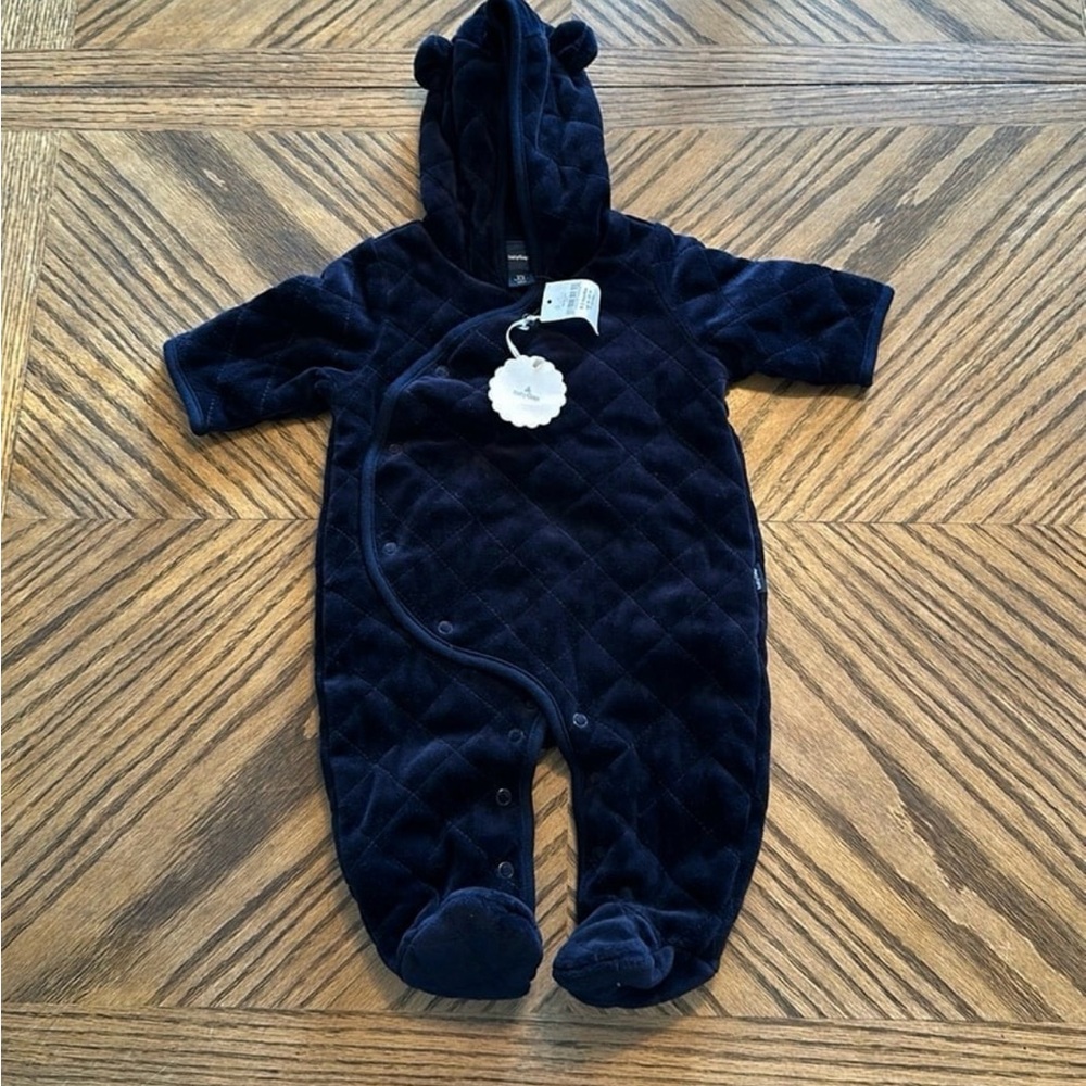 Baby Gap bunting NWT 0-3 months